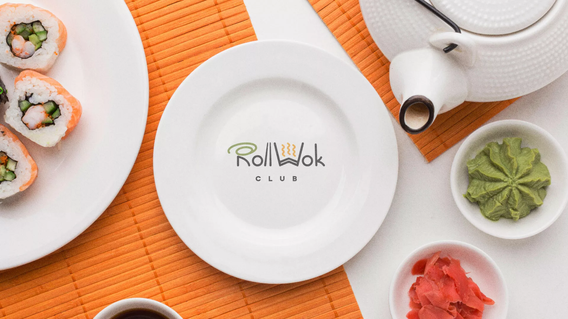 Разработка логотипа и фирменного стиля в Еманжелинске для суши-бара «Roll Wok Club» Разработка логотипа и фирменного стиля в Еманжелинске для суши-бара «Roll Wok Club»